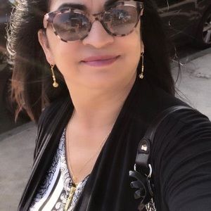 Meet your Posher, Melanie